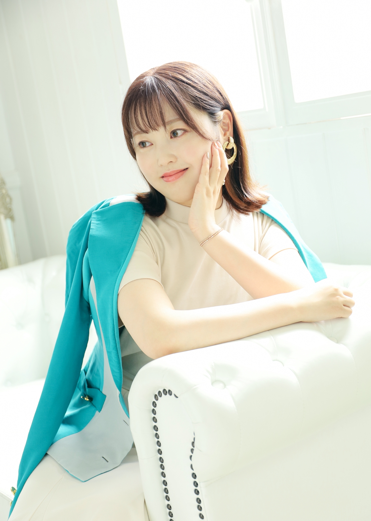 市川舞子.jpg